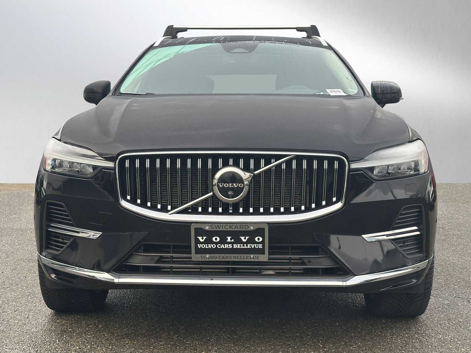 2023 Volvo XC60 Recharge Plug-In Hybrid Plus Bright Theme