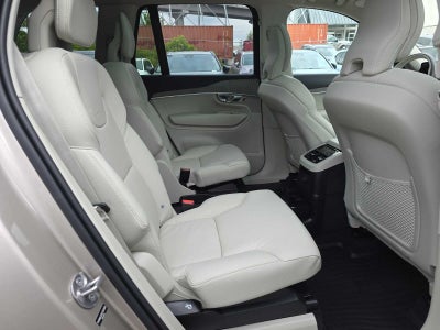 2025 Volvo XC90 Plug-In Hybrid Plus