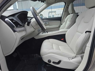 2025 Volvo XC90 Plug-In Hybrid Plus