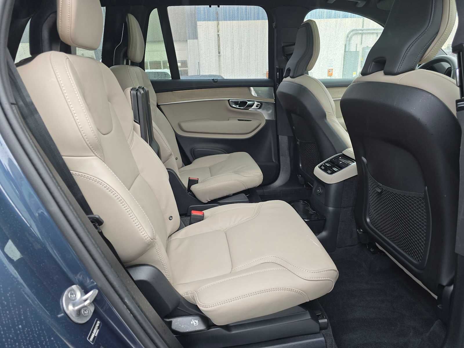 2025 Volvo XC90 Plug-In Hybrid Ultra