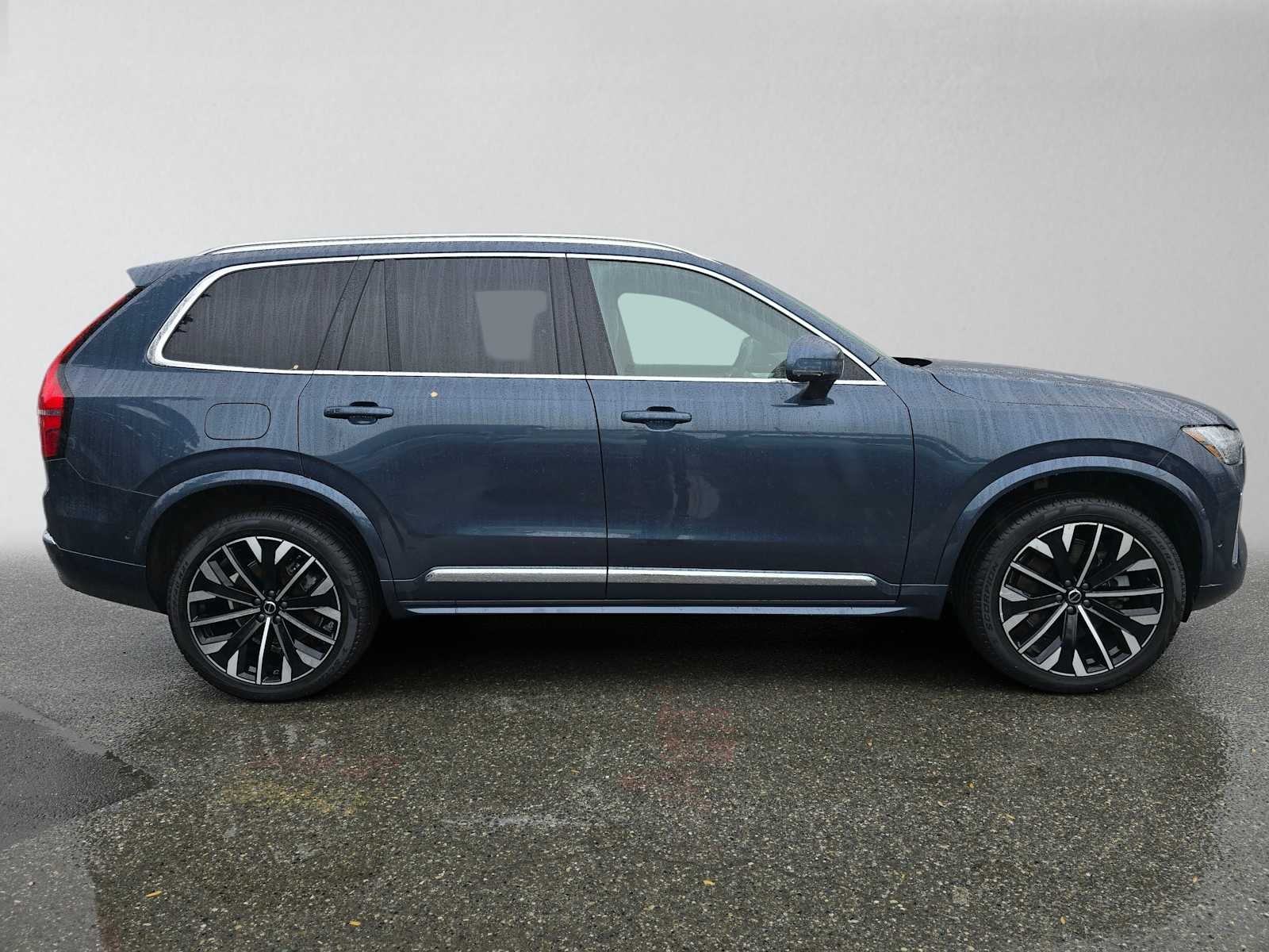 2025 Volvo XC90 Plug-In Hybrid Ultra