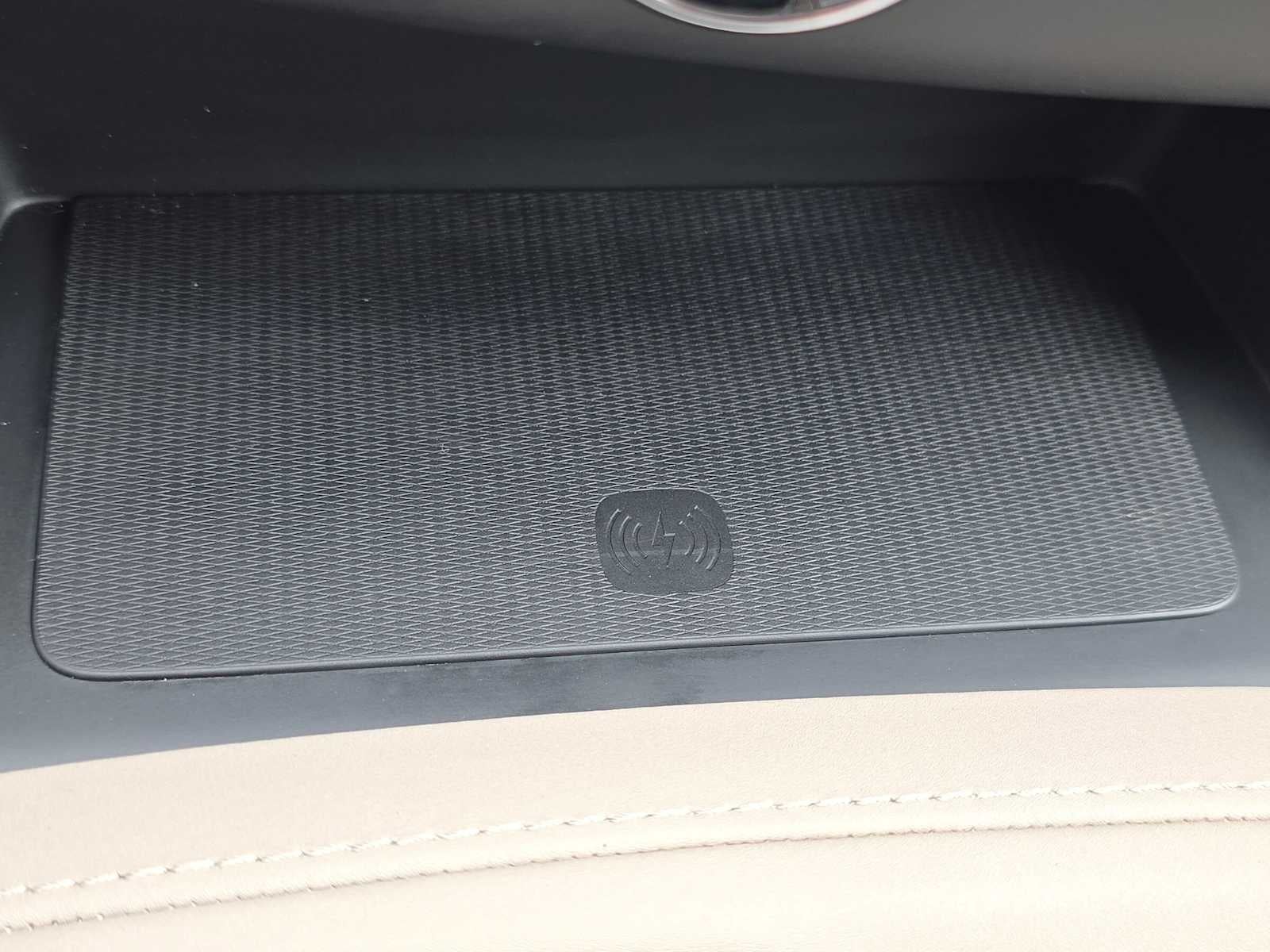 2025 Volvo XC90 Plug-In Hybrid Ultra