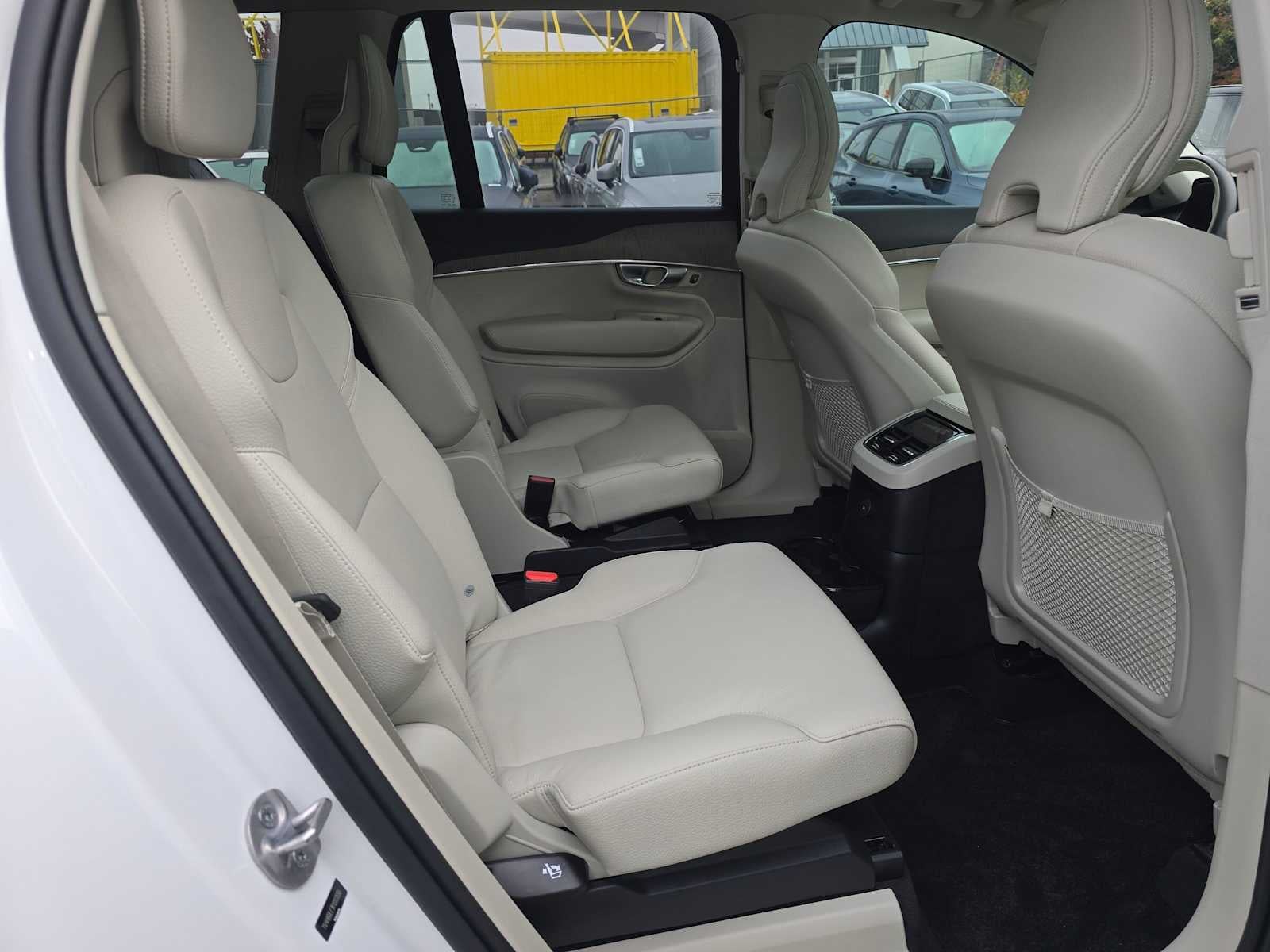 2024 Volvo XC90 Recharge Plug-In Hybrid Plus