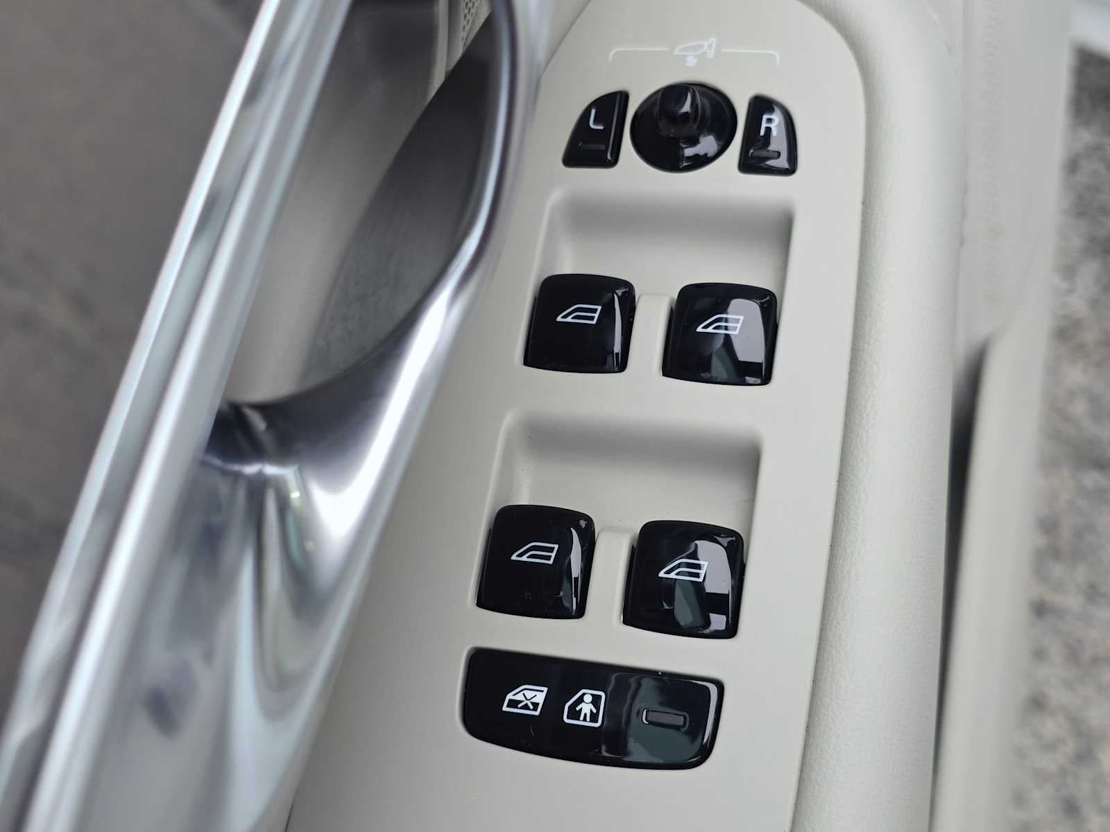 2024 Volvo XC90 Recharge Plug-In Hybrid Plus