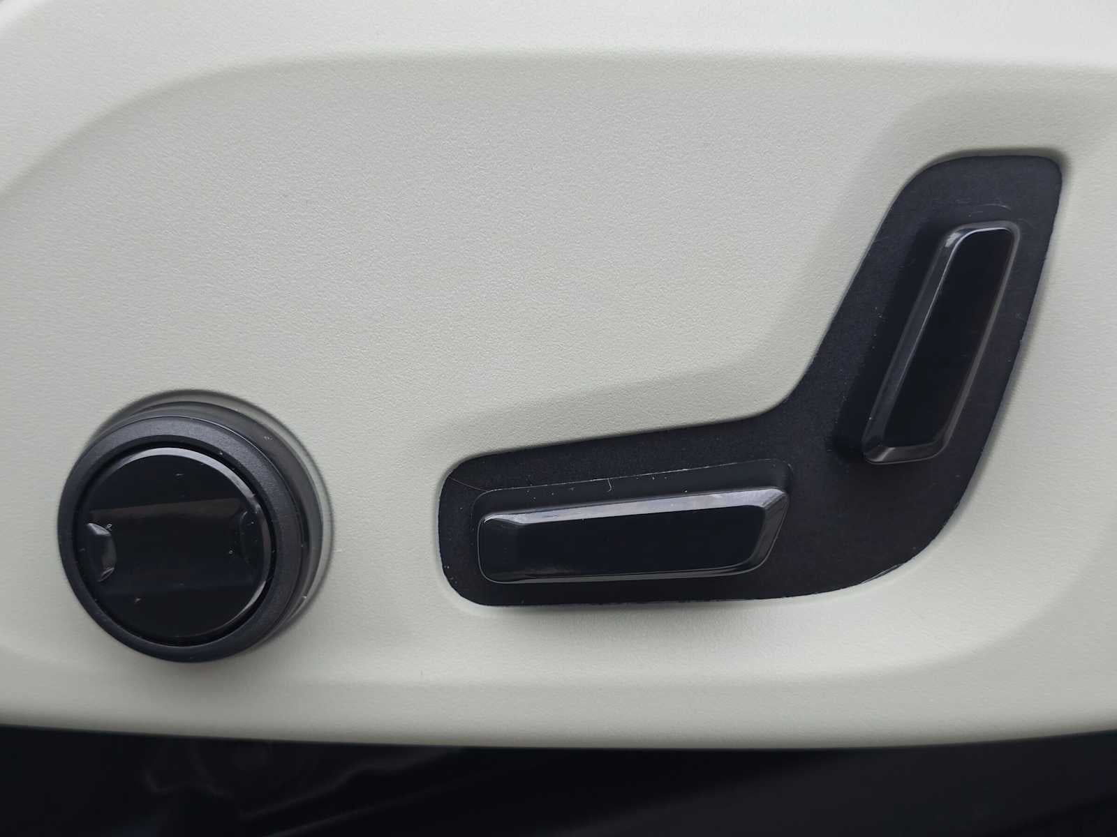 2024 Volvo XC90 Recharge Plug-In Hybrid Plus