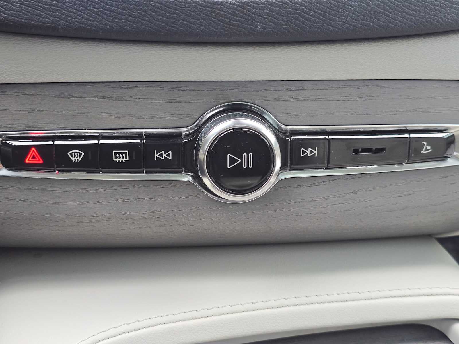 2024 Volvo XC90 Recharge Plug-In Hybrid Plus