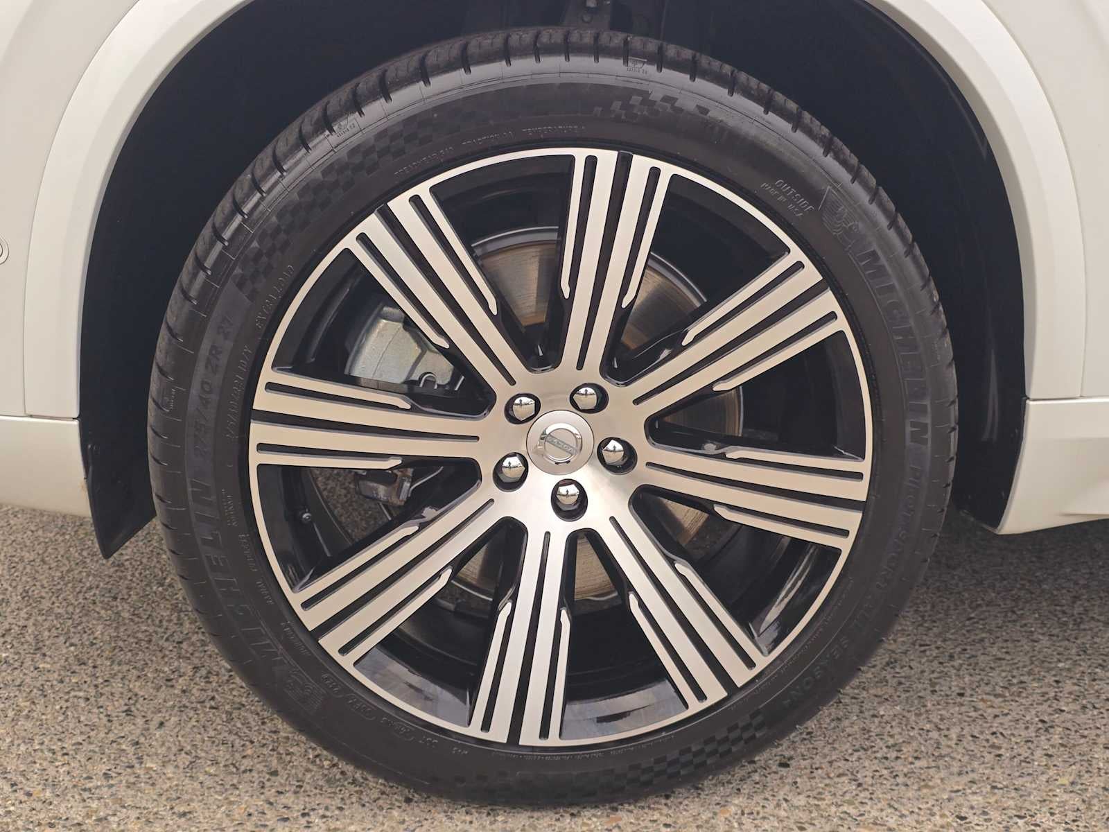 2024 Volvo XC90 Recharge Plug-In Hybrid Plus