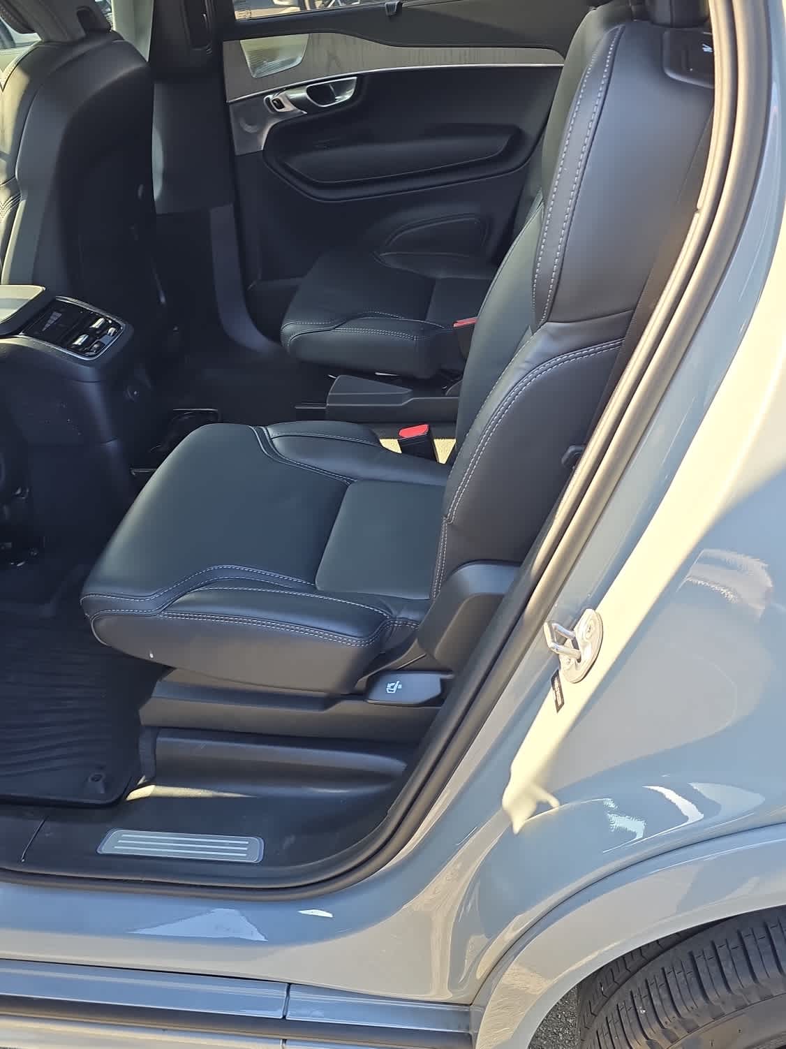 2024 Volvo XC90 Recharge Plug-In Hybrid Ultimate