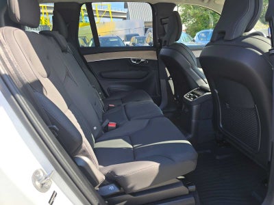 2025 Volvo XC90 Plug-In Hybrid Plus