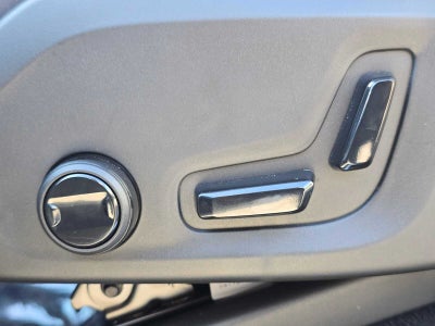 2025 Volvo XC90 Plug-In Hybrid Plus