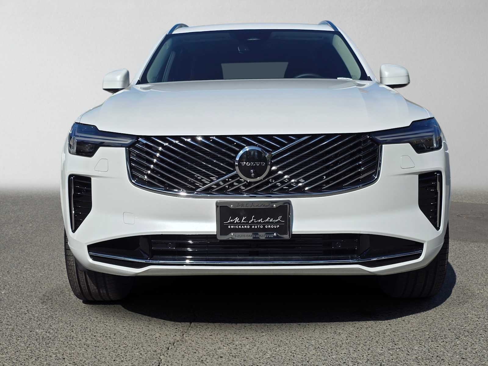 2025 Volvo XC90 Plug-In Hybrid Plus