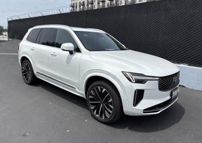 2025 Volvo XC90 Plug-In Hybrid Plus