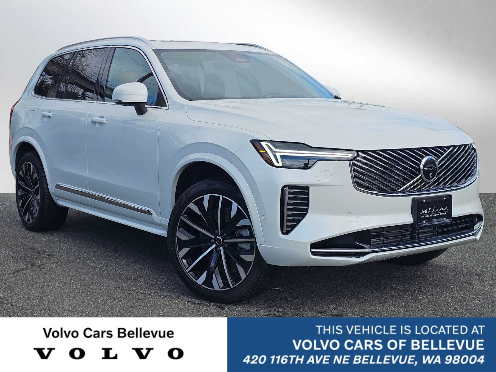 2025 Volvo XC90 Plug-In Hybrid Plus