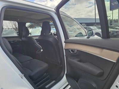 2025 Volvo XC90 Plug-In Hybrid Plus