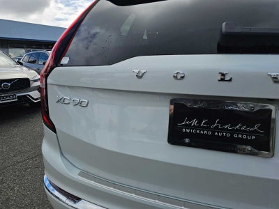 2025 Volvo XC90 Plug-In Hybrid Plus