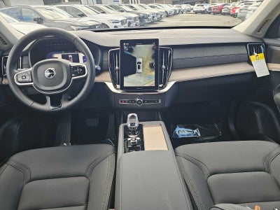 2025 Volvo XC90 Plug-In Hybrid Plus