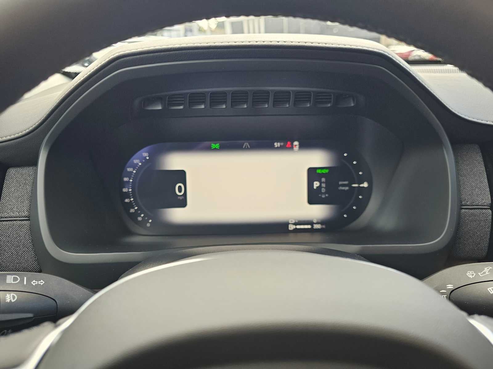 2025 Volvo XC90 Plug-In Hybrid Plus