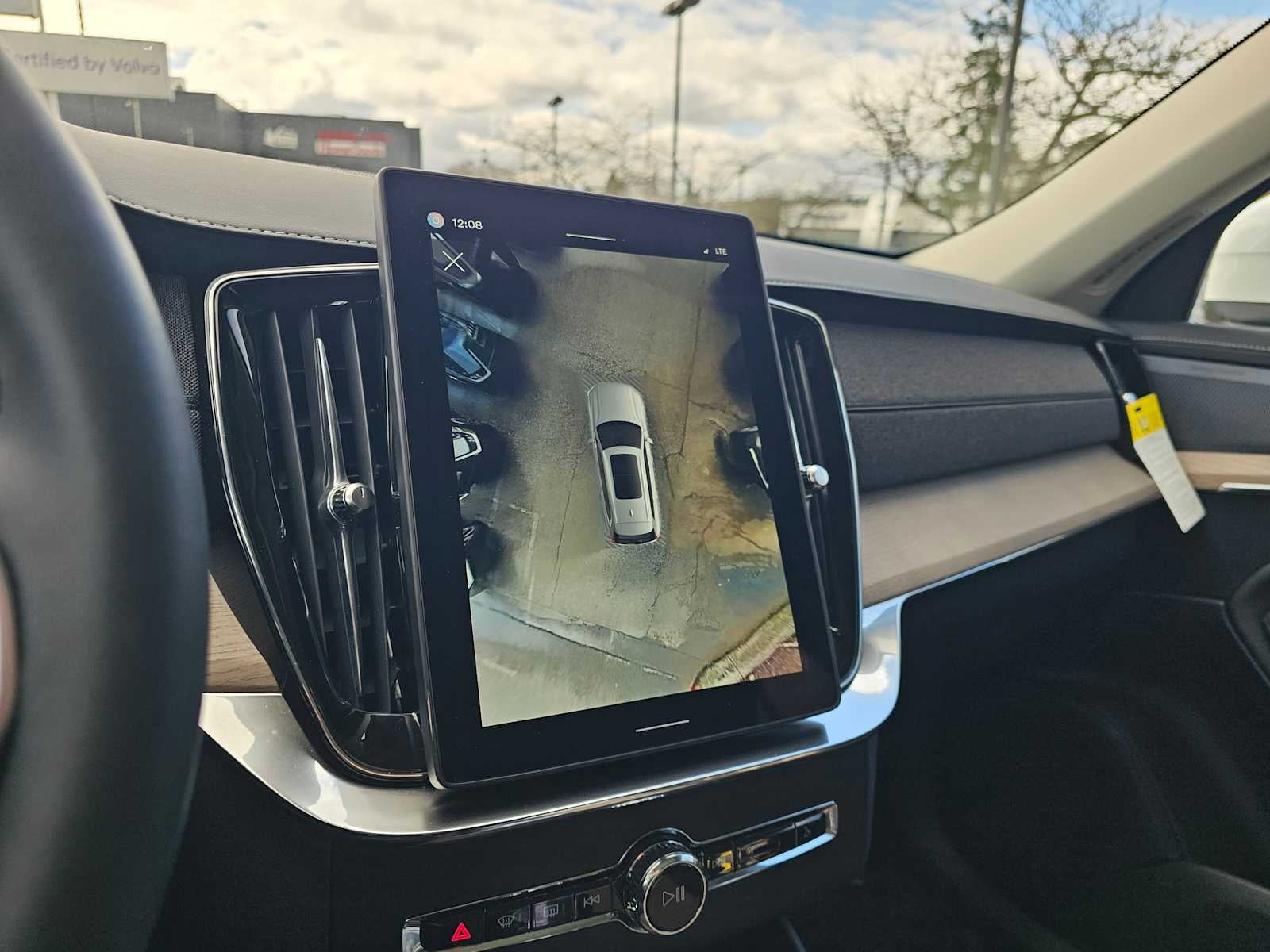 2025 Volvo XC90 Plug-In Hybrid Plus