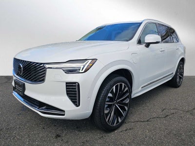 2025 Volvo XC90 Plug-In Hybrid Plus