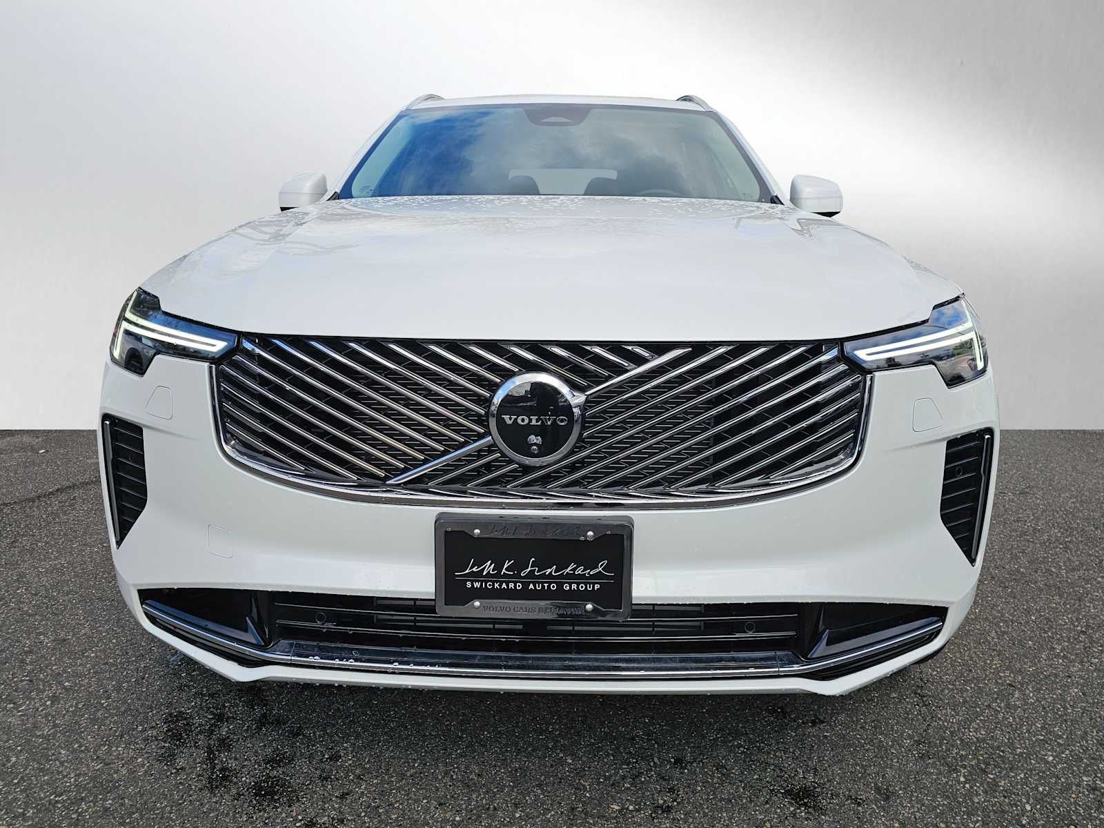 2025 Volvo XC90 Plug-In Hybrid Plus