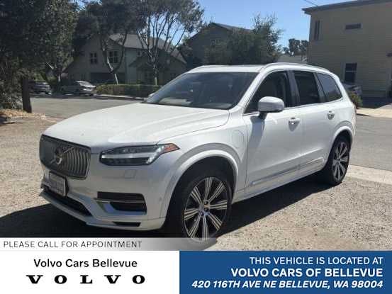 2025 Volvo XC90 Plug-In Hybrid Plus