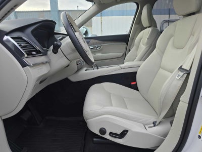 2025 Volvo XC90 Plug-In Hybrid Plus