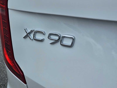 2025 Volvo XC90 Plug-In Hybrid Plus