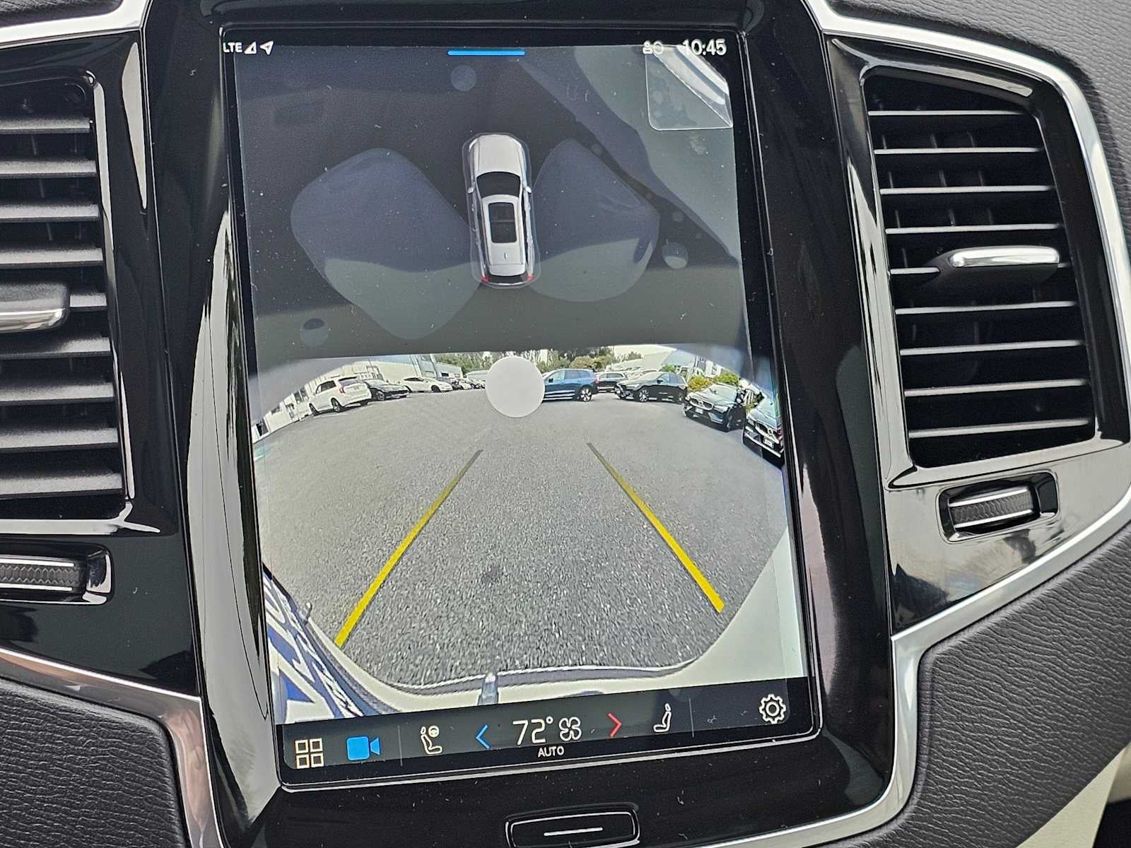 2025 Volvo XC90 Plug-In Hybrid Plus