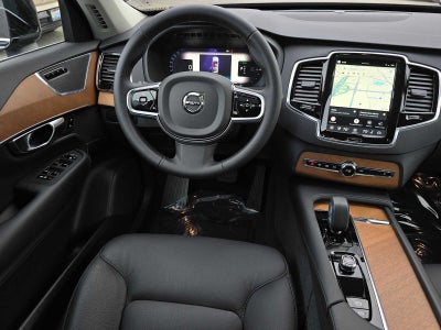 2025 Volvo XC90 Plug-In Hybrid Plus
