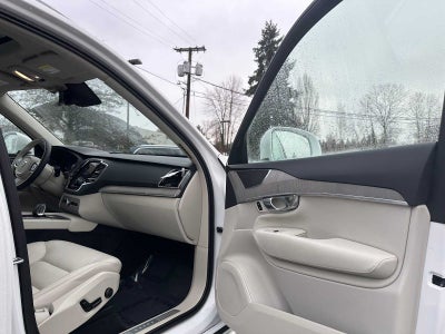 2025 Volvo XC90 Plug-In Hybrid Plus