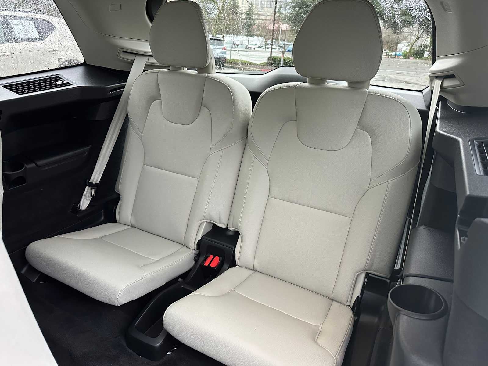 2025 Volvo XC90 Plug-In Hybrid Plus