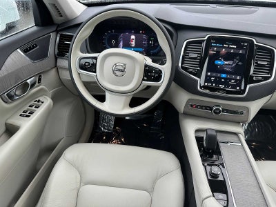2025 Volvo XC90 Plug-In Hybrid Plus