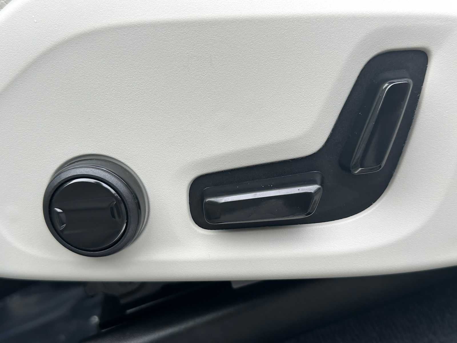 2025 Volvo XC90 Plug-In Hybrid Plus