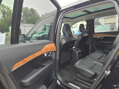 2025 Volvo XC90 Plug-In Hybrid Plus