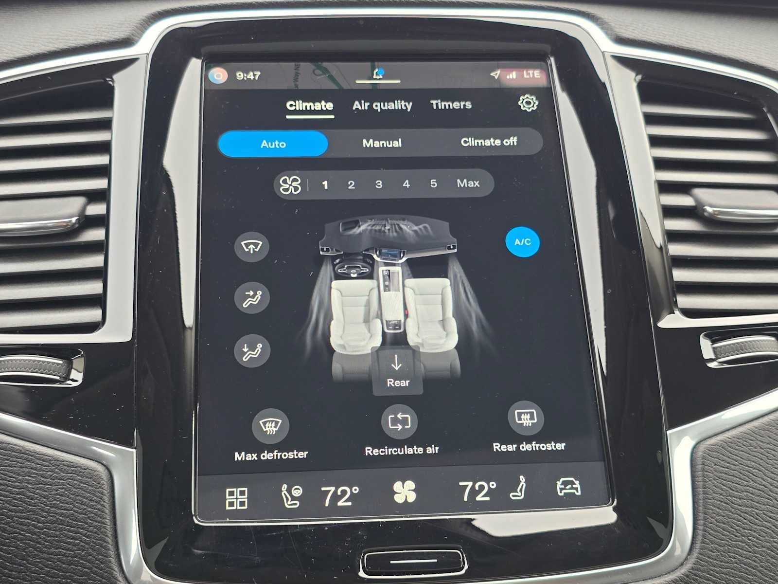 2025 Volvo XC90 Plug-In Hybrid Plus
