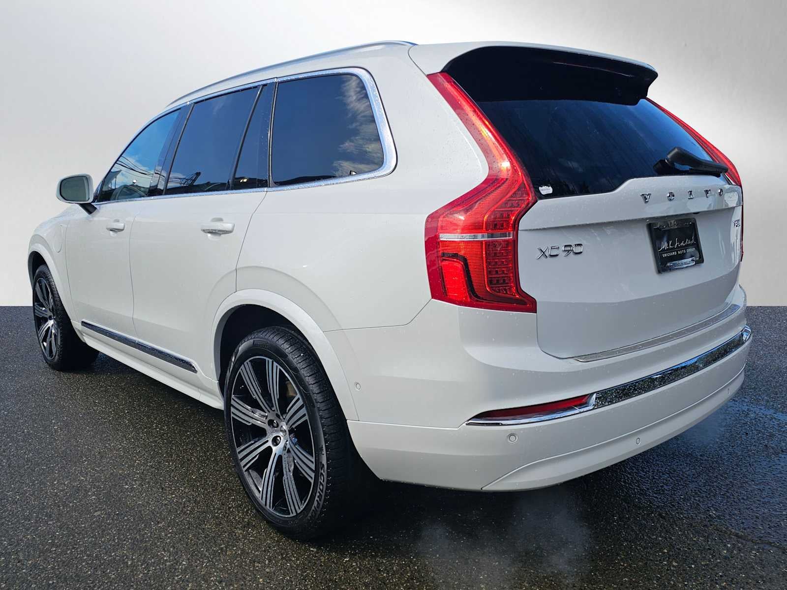 2025 Volvo XC90 Plug-In Hybrid Plus