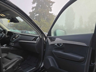 2025 Volvo XC90 Plug-In Hybrid Ultra