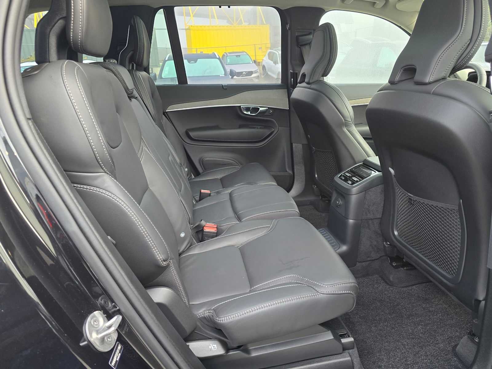 2025 Volvo XC90 Plug-In Hybrid Ultra
