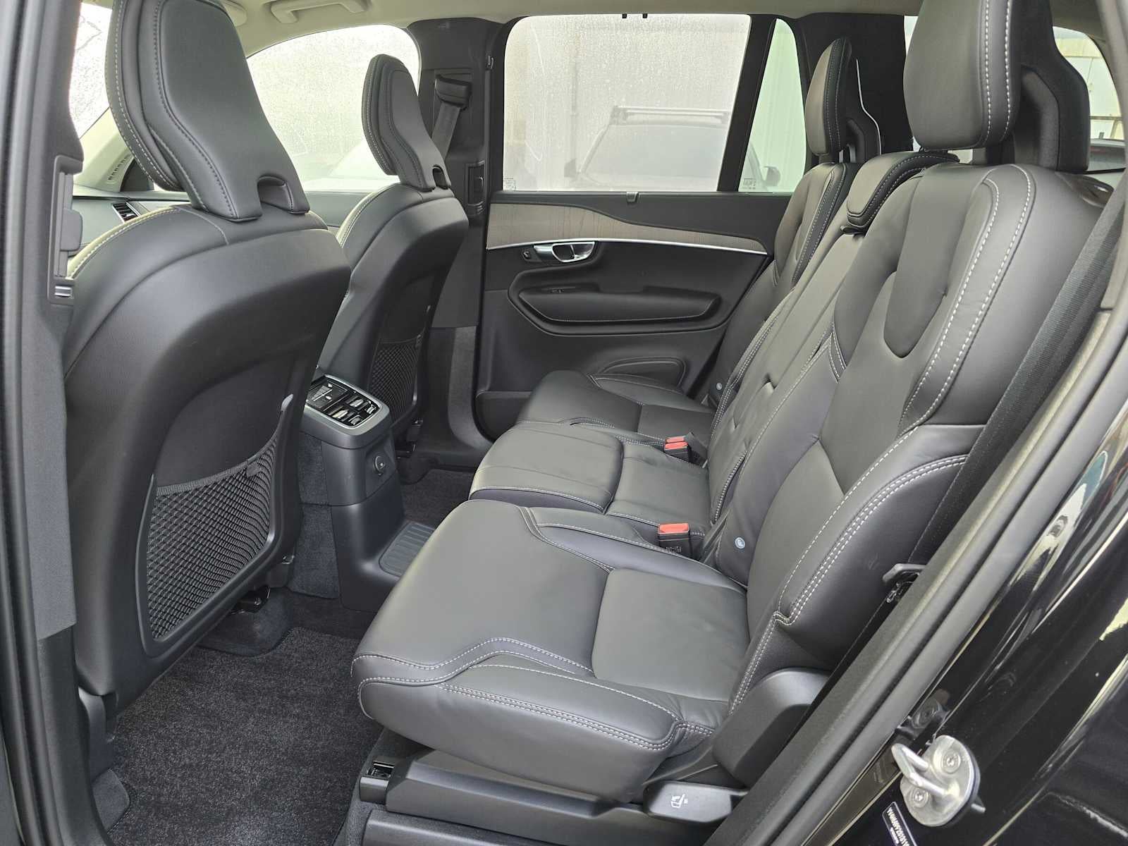 2025 Volvo XC90 Plug-In Hybrid Ultra