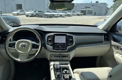 2025 Volvo XC90 Plug-In Hybrid Ultra