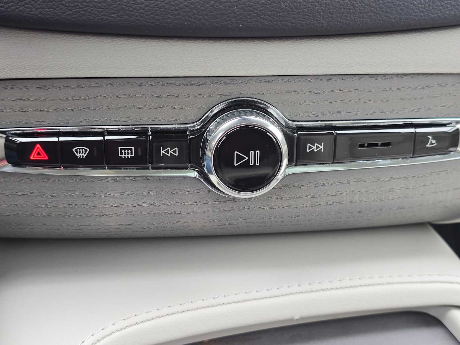 2025 Volvo XC90 Plug-In Hybrid Ultra