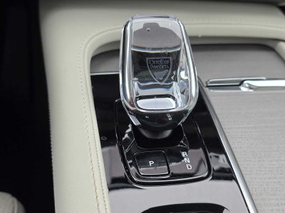 2025 Volvo XC90 Plug-In Hybrid Ultra