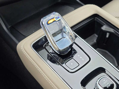 2025 Volvo XC90 Plug-In Hybrid Ultra