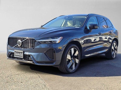 2025 Volvo XC60 Plug-In Hybrid Plus