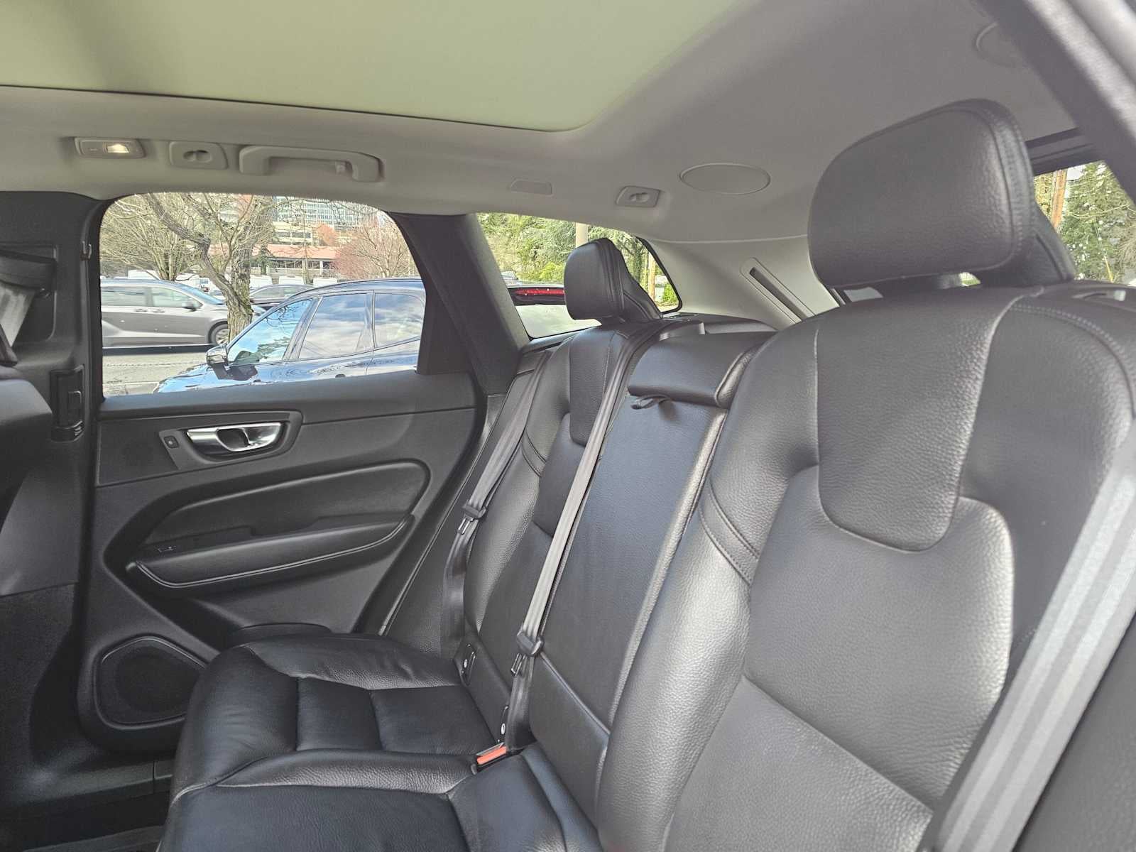 2025 Volvo XC60 Plug-In Hybrid Plus