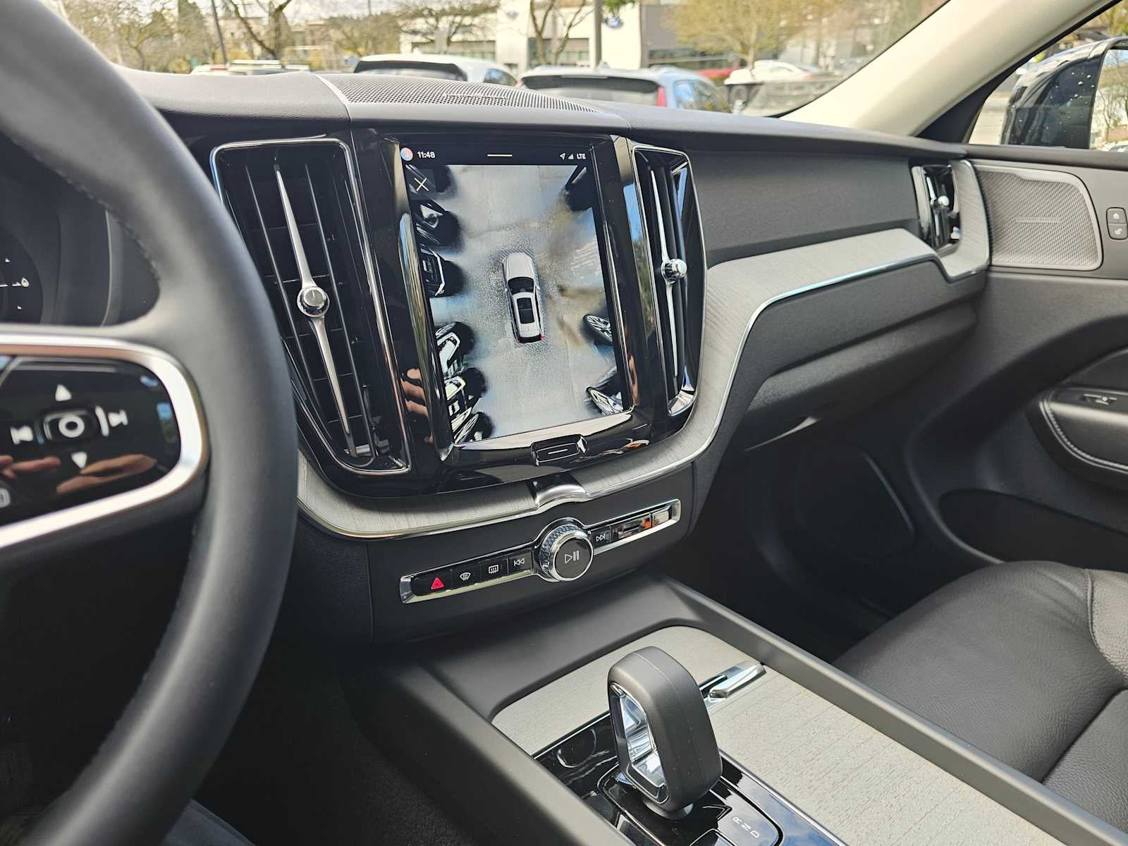 2025 Volvo XC60 Plug-In Hybrid Plus