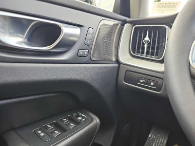 2025 Volvo XC60 Plug-In Hybrid Plus