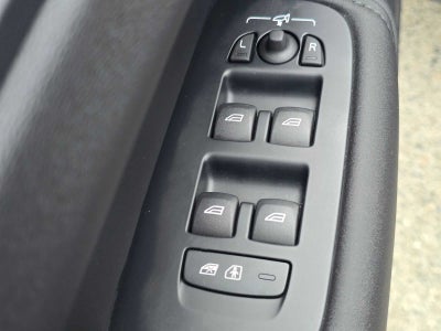2026 Volvo XC60 Plug-In Hybrid Ultra