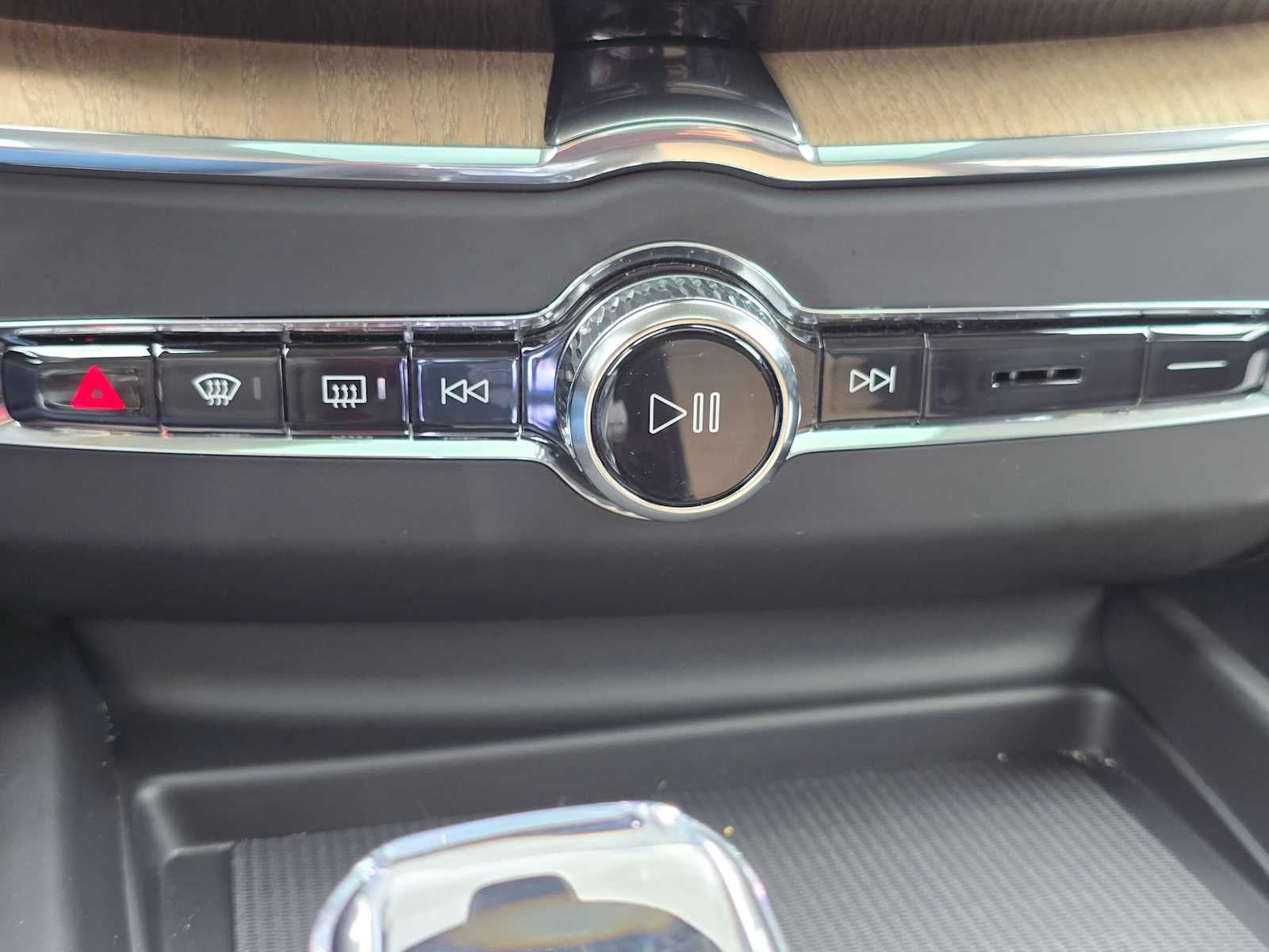 2026 Volvo XC60 Plug-In Hybrid Ultra