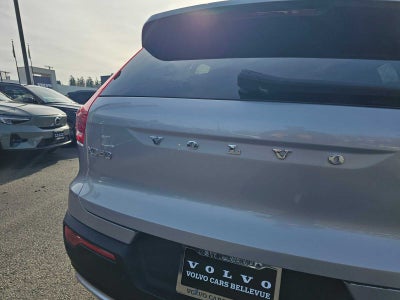 2023 Volvo XC40 Plus Bright Theme